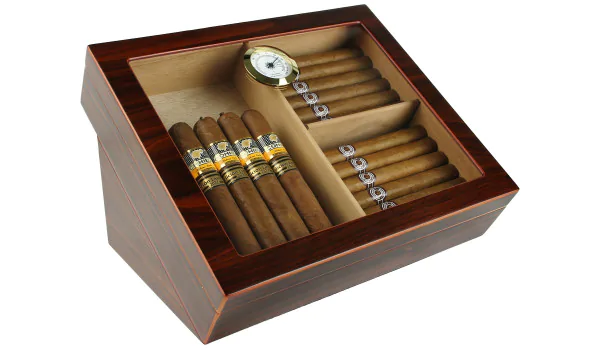 Display Humidor, kulmassa